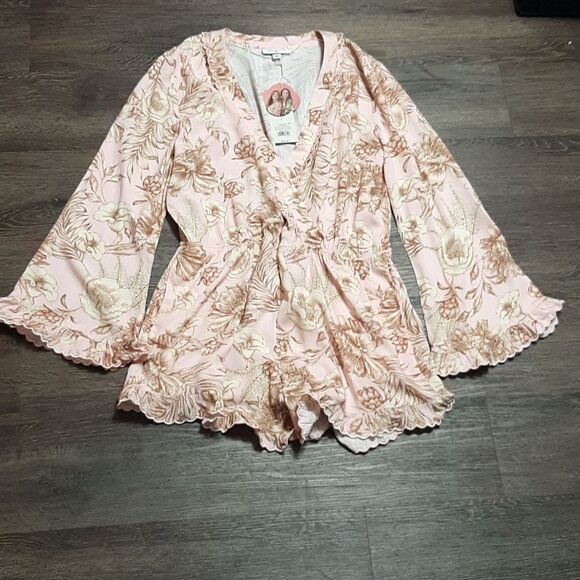 Agua Bendita X Target Romantic Floral Print Flare Sleeve Romper NWT Size Large - Picture 6 of 9